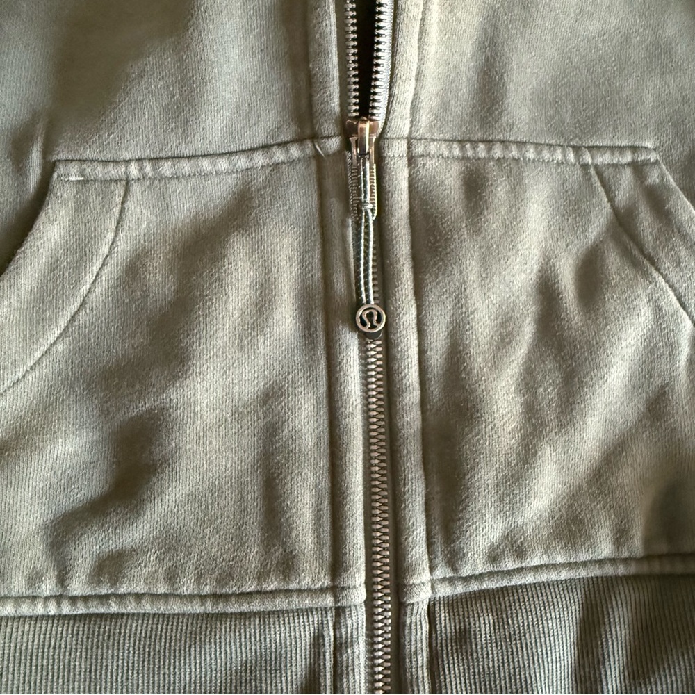 Lululemon Athletica Green Women's Zip Up Hoodie - Picture 4 of 7